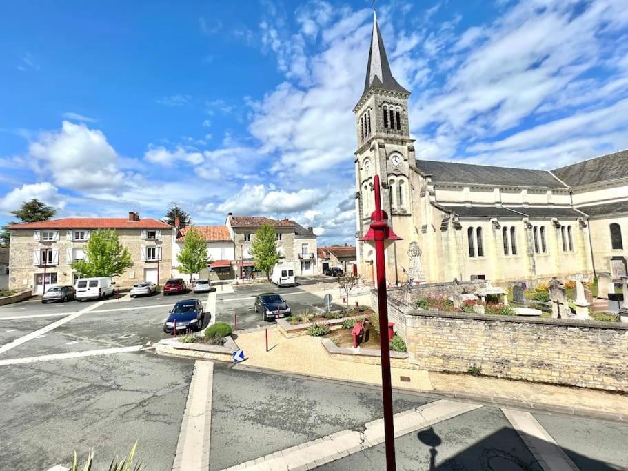 La Baillargeoise - Superbe Maison A 7 Min Du Parc Saint-Georges-les-Baillargeaux Buitenkant foto